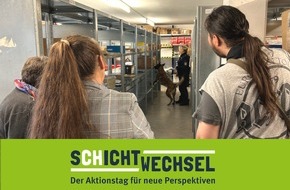 Hauptzollamt Hamburg: HZA-HH: Hauptzollamt Hamburg beteiligt sich am bundesweiten Schichtwechsel//Menschen mit und ohne Behinderung tauschen ihren Arbeitsplatz