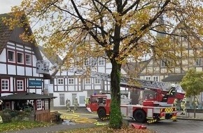 Freiwillige Feuerwehr Lügde: FW Lügde: Feuerwehr Lügde löscht Zimmerbrand