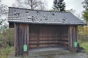 Polizeidirektion Neuwied/Rhein: POL-PDNR: Sachbeschädigung an Unterstand