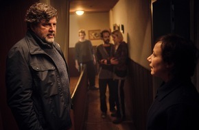 SWR - Das Erste: "Tatort - Der Reini" am 16. November im Ersten / Der unerwartete Besuch seines Bruders Reinhard bringt Friedemann Berg in eine gefährliche Situation