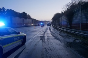 Polizeiinspektion Rotenburg: POL-ROW: ++ Zeugenaufruf! ++ Schwerer Verkehrsunfall auf der Bundesautobahn 1: Ein Mensch erleidet tödliche Verletzungen, zwei weitere Personen werden schwer verletzt ++