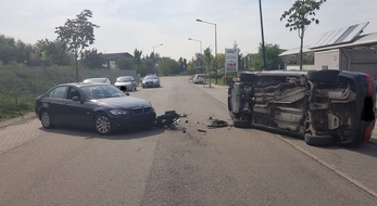 Polizeidirektion Neustadt/Weinstraße: POL-PDNW: Verkehrsunfall mit zwei Leichtverletzten und hohem Sachschaden