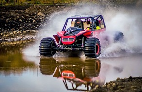 RTLZWEI: "GRIP" fährt mit dem Auto übers Wasser