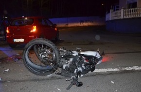 Kreispolizeibehörde Herford: POL-HF: Zusammenstoß mit Leichtkraftrad- Jugendlicher schwer verletzt