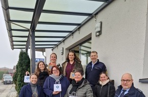 Polizeipr&auml;sidium Offenburg: POL-OG: Schwanau - Vorweihnachtliche Geschenke f&uuml;r Kinderg&auml;rten - Mit guten Nachrichten ins Wochenende
