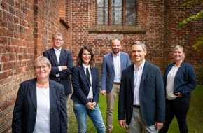 Wirtschaftsförderungsgesellschaft Nordwestmecklenburg mbH: Wirtschaftsförderungsgesellschaft Nordwestmecklenburg unterzeichnet ersten Vermarktungsvertrag mit der Landesgesellschaft IAG