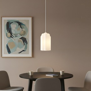 Lichtideen in frostiger Eleganz: Lampenwelt.de pr&auml;sentiert Leuchten in Eist&ouml;nen