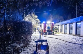 Freiwillige Feuerwehr Finnentrop: FW Finnentrop: Feuerwehr bekämpft Heizungsbrand in Schreinerei