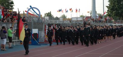 Deutscher Feuerwehrverband e. V. (DFV): 15. CTIF-Olympiade in Mulhouse feierlich eröffnet / Mehr als 3.000 Feuerwehrangehörige aus 26. Nationen beim Wettbewerb (BILD)