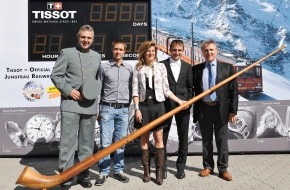 TISSOT S.A.: Tissot berührt den Top of Europe - Ein speziell gekennzeichneter Jungfraubahn-Zug auf dem Weg zu Europas höchster Bahnstation