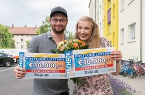 Deutsche Postcode Lotterie: Zweimal 10.000 Euro: Postcode-Gewinner aus Fürth im Glück