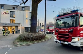 Feuerwehr Bochum: FW-BO: Defekter K&uuml;hlschrank f&uuml;hrt zu Gefahrguteinsatz in Seniorenwohnheim in Bochum-Langendreer