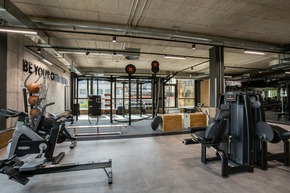 FitX präsentiert renoviertes Headquarter in Essen: Moderne Arbeitswelten auf drei Etagen