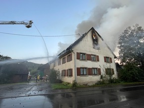 KFV Bodenseekreis: Feuerwehr löscht Großbrand