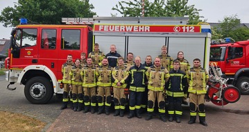 Feuerwehr Xanten: FW Xanten: Interkommunaler Grundlehrgang erfolgreich absolviert