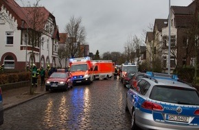 Rettungsdienst-Kooperation in Schleswig-Holstein gGmbH: RKiSH: Größeres Notfallereignis (GröNo): Unklarer Gefahrstoffaustritt an Heider Schule / Acht Patienten in Klinik eingeliefert / RKiSH mit diversen Kräften im Einsatz