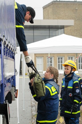 THW-HH MV SH: Viel Blau im hohen Norden: THW-Bundesjugendlager eröffnet