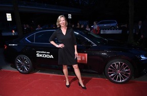 Skoda Auto Deutschland GmbH: SKODA macht Filmfest Hamburg mobil (FOTO)