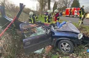 Freiwillige Feuerwehr der Stadt Goch: FF Goch: Verkehrsunfall am Neujahrsmorgen