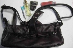 Polizeiinspektion Nienburg / Schaumburg: POL-NI: Wem gehoert die Handtasche ? - Bild im Download -