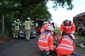 FW-KLE: Großübung in Kleve: Rettungskräfte trainieren Busunfall mit 26 Betroffenen