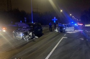 Feuerwehr Gladbeck: FW-GLA: Verkehrsunfall mit einem Massenanfall von verletzten Personen