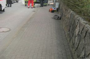 Polizeidirektion Flensburg: POL-FL: Treia (SL) - Opel- Fahrer überfährt zwei Fußgänger