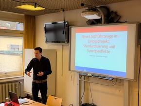 FW Weinheim: F&uuml;hrungsseminar der Weinheimer Feuerwehr - F&uuml;hrung trainieren, Zusammenarbeit st&auml;rken