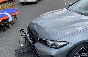 Polizei Mettmann: POL-ME: Motorradfahrer nach Unfall schwer verletzt - 2608003