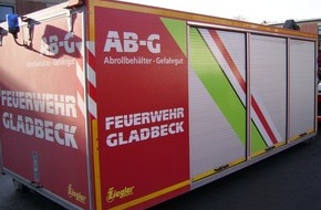 Feuerwehr Gladbeck: FW-GLA: Produktaustritt aus Tankwagen auf der BAB 2