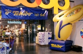 Tchibo (Schweiz) AG / Tchibo (Suisse) SA: Tchibo feiert Eröffnung des 100sten Outlets bei COOP