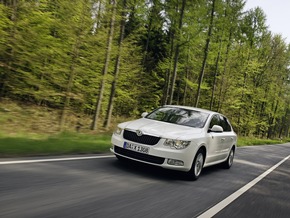 Skoda bietet honorarfreies Bildmaterial zum Modell Superb