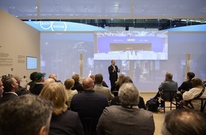 LAUFEN Deutschland: [ISH2025] Roca Group mit weltweit erster emissionsfreier Produktionsstätte für Sanitärkeramik / Pressemappen