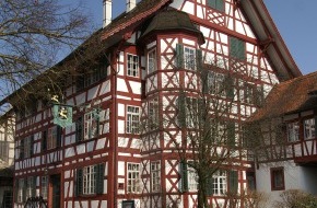 GastroSuisse: La locanda Zum Hirschen a Oberstammheim riceve il riconoscimento di "Albergo storico dell'anno 2014" / L'albergo Paxmontana a Flüeli-Ranft ottiene il premio speciale 2014