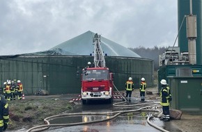 Kreisfeuerwehr Rotenburg (Wümme): FW-ROW: Feuer in Biogasanlage - Feuerwehr im Großeinsatz