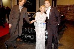 Jaguar Land Rover Deutschland GmbH - Presse Jaguar: Britische Luxus-Automarke unterstützt die European Film Academy Jaguar: Partner des Europäischen Filmpreises