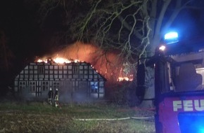 Polizei Minden-Lübbecke: POL-MI: Leer stehendes Bauernhaus wird Raub von Flammen