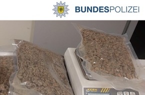 Bundespolizeiinspektion Ludwigsdorf: BPOLI LUD: Festnahme an der Stadtbr&uuml;cke G&ouml;rlitz - Mit Cannabispaketen in die Grenzkontrolle
