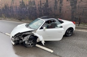 Polizeidirektion Neustadt/Weinstra&szlig;e: POL-PDNW: Verkehrsunfall mit glimpflichem Ausgang
