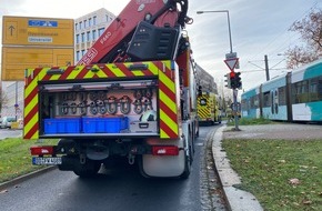 Feuerwehr Dresden: FW Dresden: schwerer Verkehrsunfall mit tödlichem Ausgang