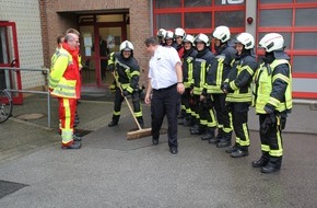 Feuerwehr Mettmann: FW Mettmann: Leitstelle des Kreises Mettmann zieht in neue Räumlichkeiten