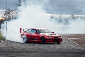 Fahrspa&szlig; zur Automobilmesse Erfurt dank Drifttaxi und Offroad-Parcours
