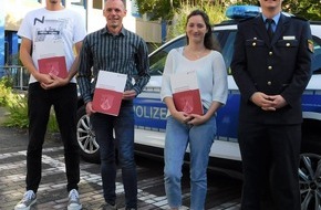 Polizeidirektion Koblenz: POL-PDKO: Verleihung von Bürgerurkunden/Durch schnelles Handeln ein Menschenleben gerettet