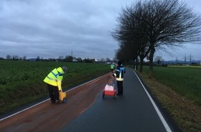 Freiwillige Feuerwehr Lage: FW Lage: TH / Beseitigung Ölspur - 07.12.2020