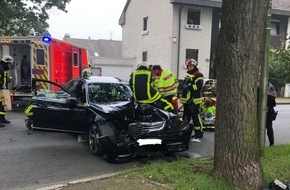Polizeipräsidium Recklinghausen: POL-RE: Verkehrsunfall in Dorsten-Rhade mit einer schwer verletzten Person