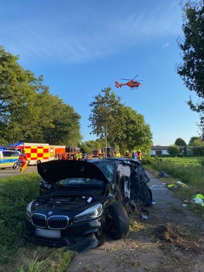 FW-SE: Schwerer Verkehrsunfall zwischen zwei PKW auf der L319