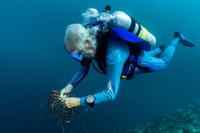 The Ritz-Carlton Maldives, Fari Islands launcht zusammen mit Meeresforscher Jean-Michel Cousteau neue Aktivitäten für junge Gäste