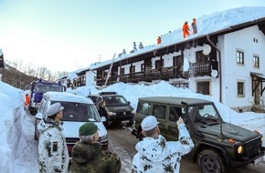 PIZ Heer: Inspekteur besucht Heeressoldaten im bayerischen Schneegebiet