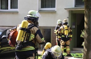 Feuerwehr Essen: FW-E: Kellerbrand in einem Mehrfamilienhaus - Treppenraum verraucht