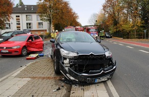 Polizei Rheinisch-Bergischer Kreis: POL-RBK: Odenthal - Vorfahrt missachtet: 3 Verletzte und hoher Sachschaden